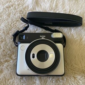 White Instax Square 6